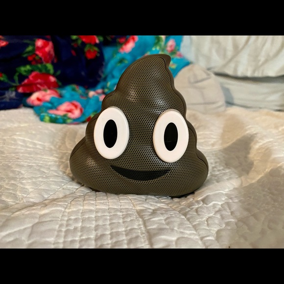 Poop Emoji Bluetooth Speaker - Picture 2 of 4